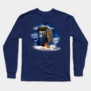 10th Doctor with crying AngeL Long Sleeve T-Shirt